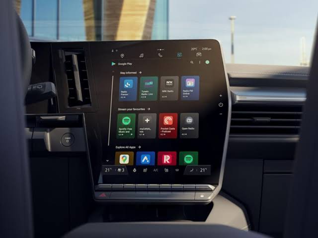 Difference between Android Auto and Android Automotive